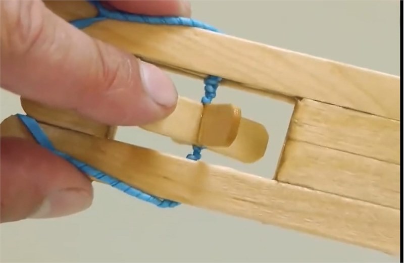 制作橡筋动力船